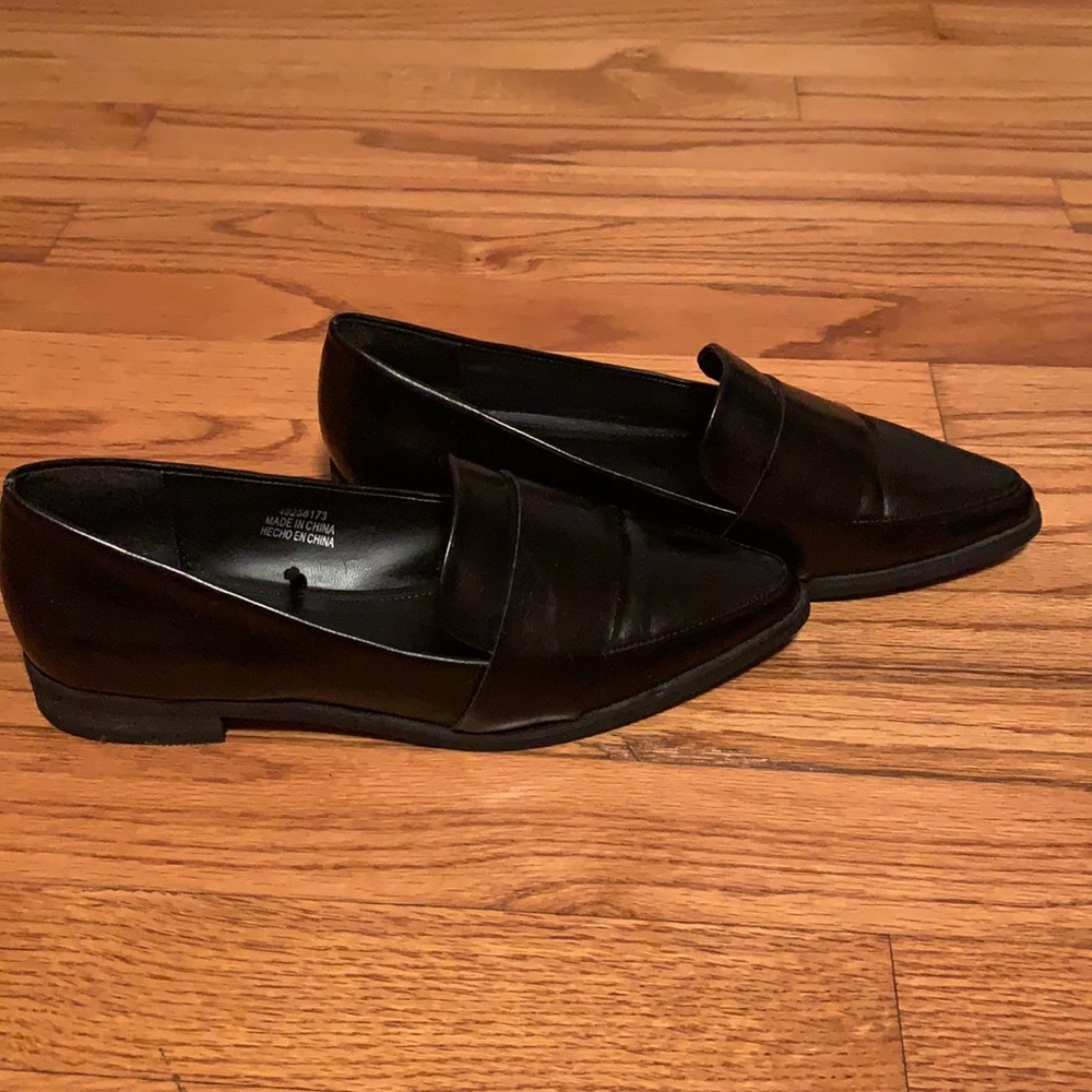 Forever 21 Black Loafers